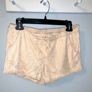 Cream lace shorts